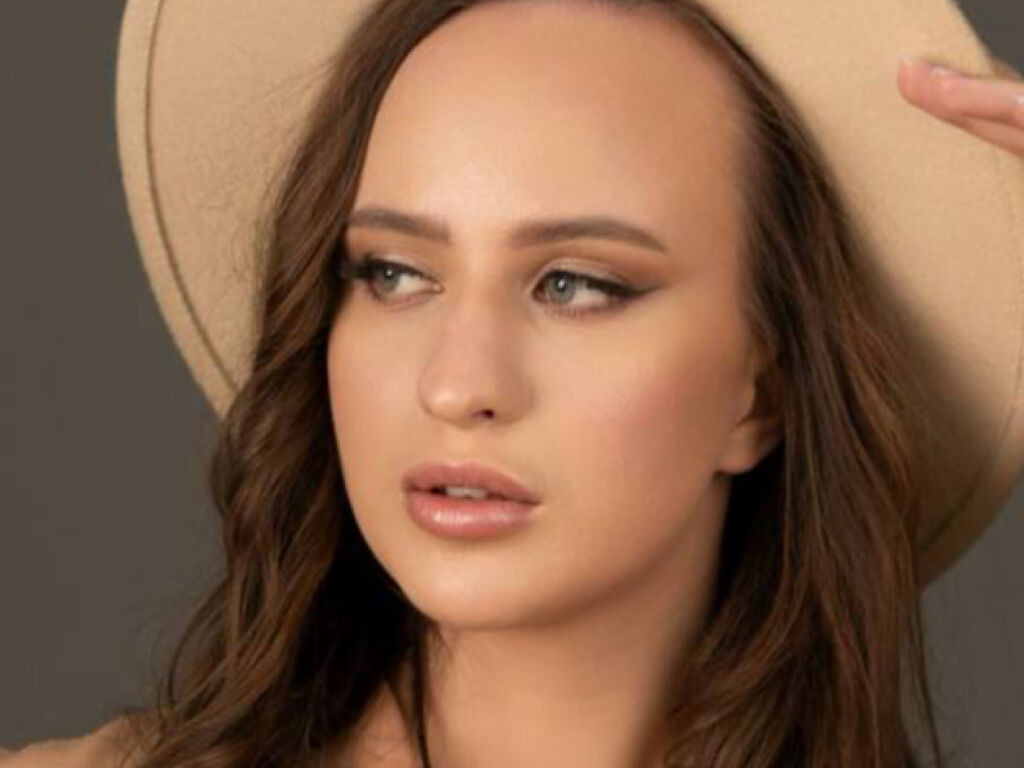 AaronBuechner Desnudo