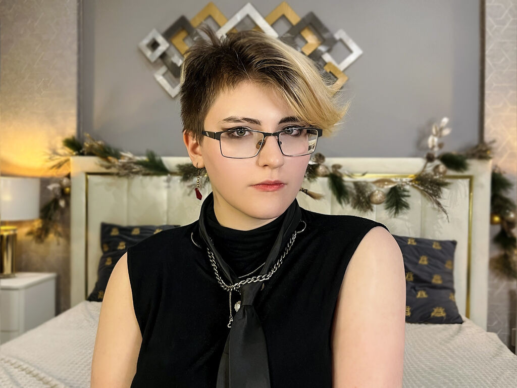 AbsiGlitch LiveJasmin