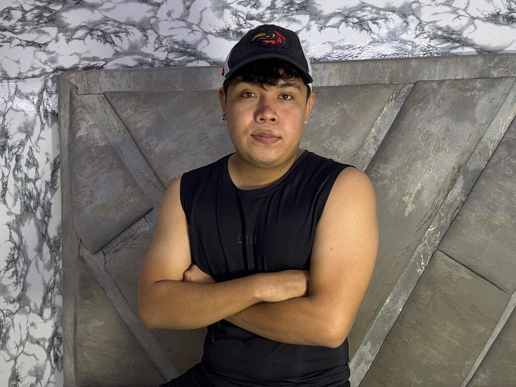 AdrianWalker LiveJasmin