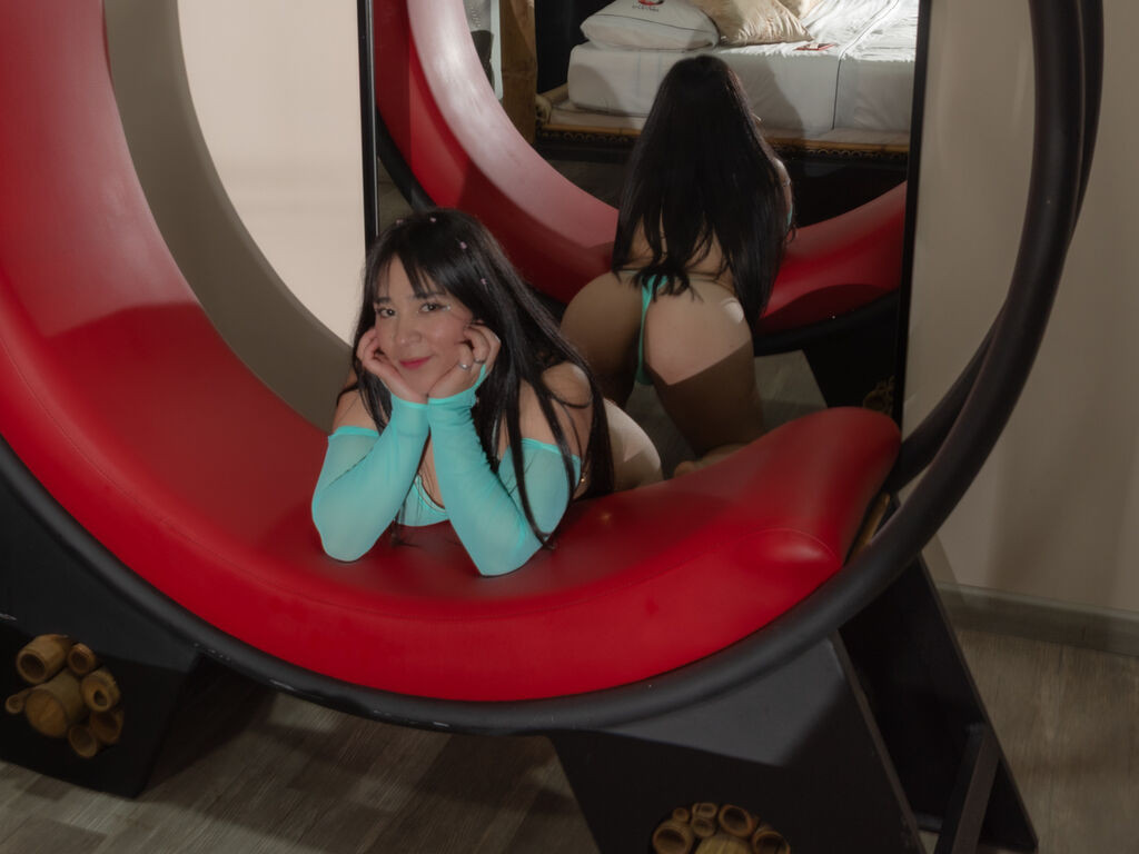 AlannaLuks LiveJasmin