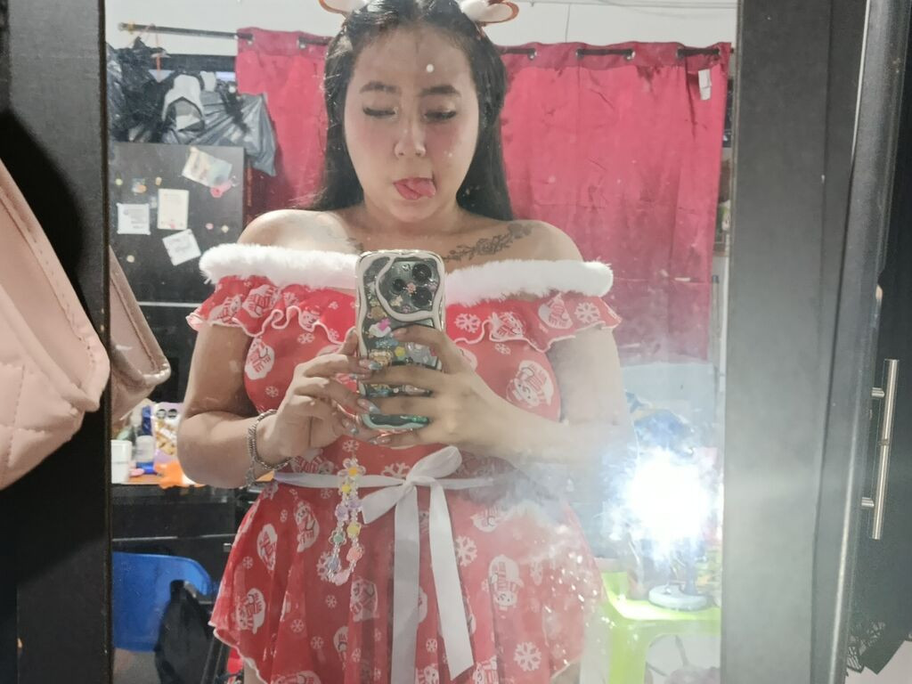 AlejandraHeart LiveJasmin