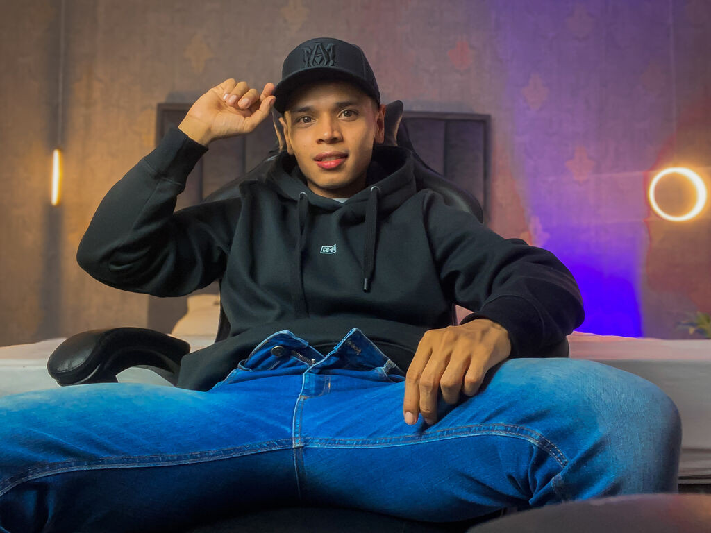 AlejoMontenegro Nude