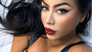 AlexaJonesVinett Cam