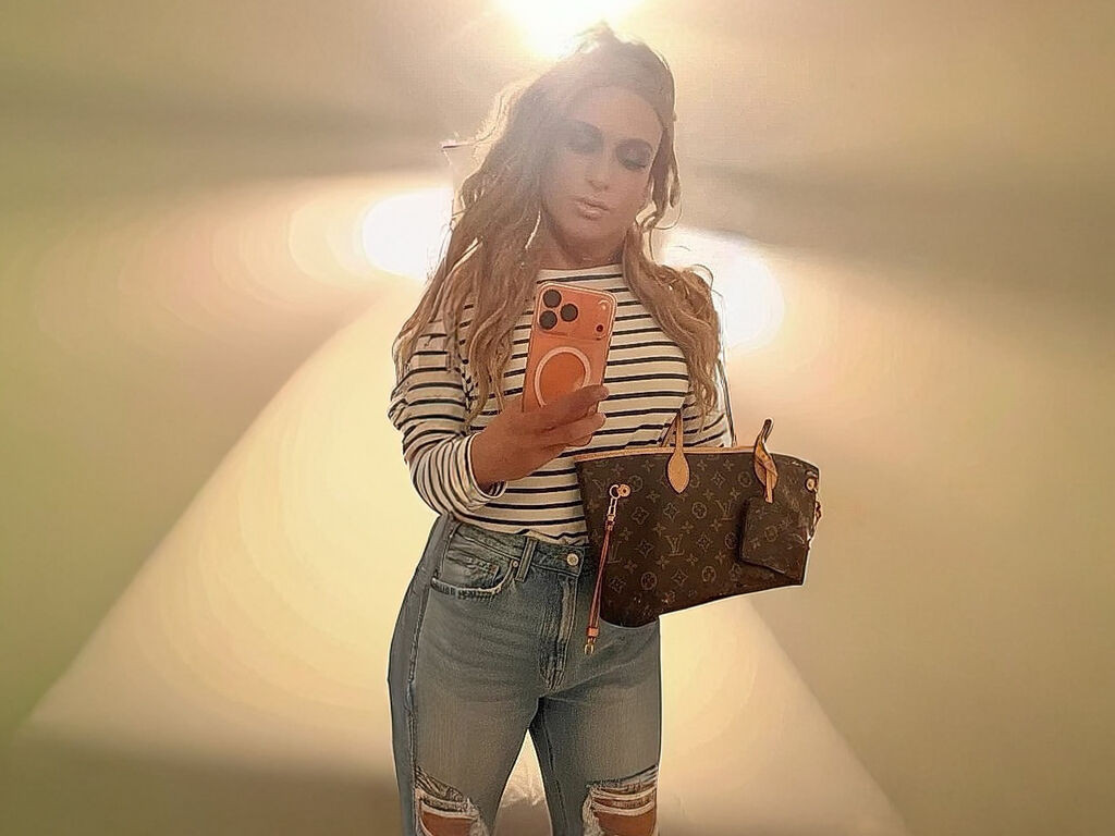 AlexisSinclaire Nude