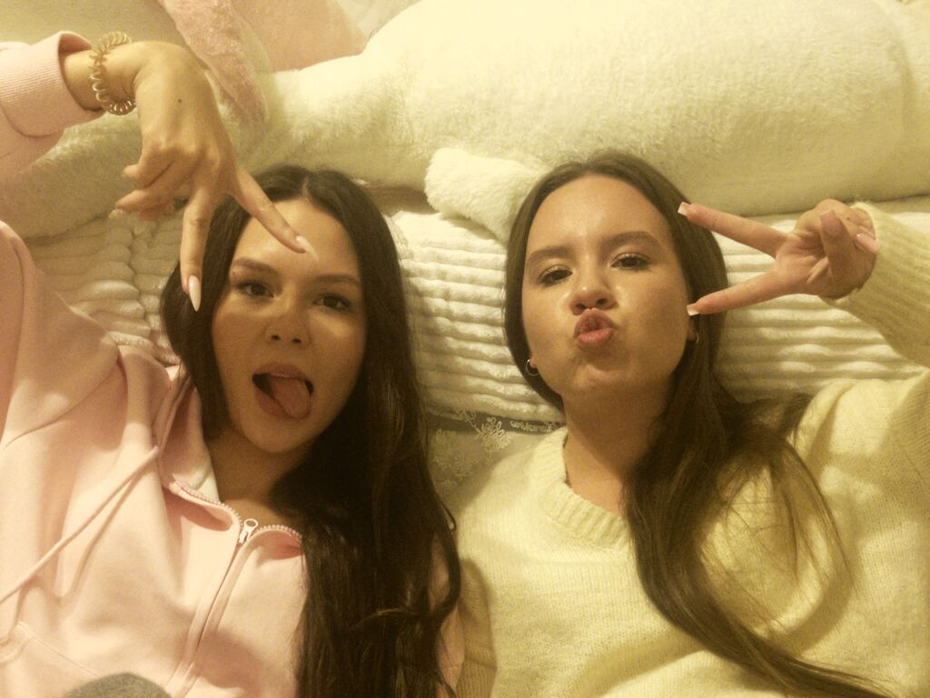 AliceAndLisa LiveJasmin