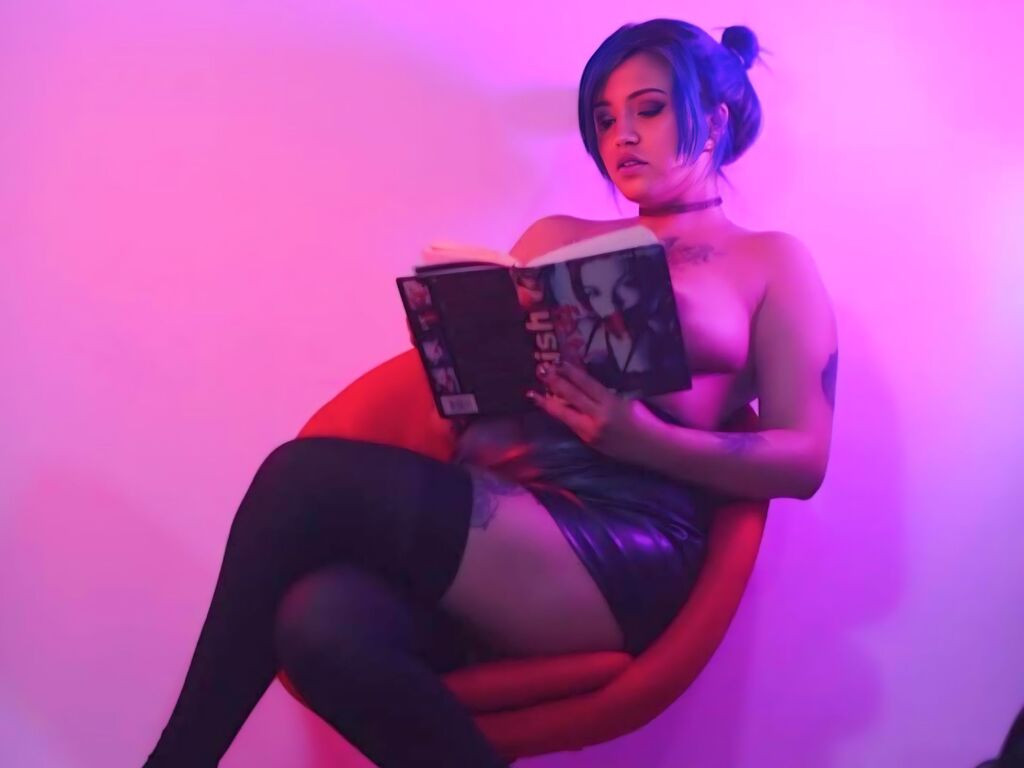 AliceBrinck LiveJasmin