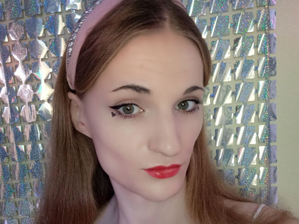 AliceCartiery Nude