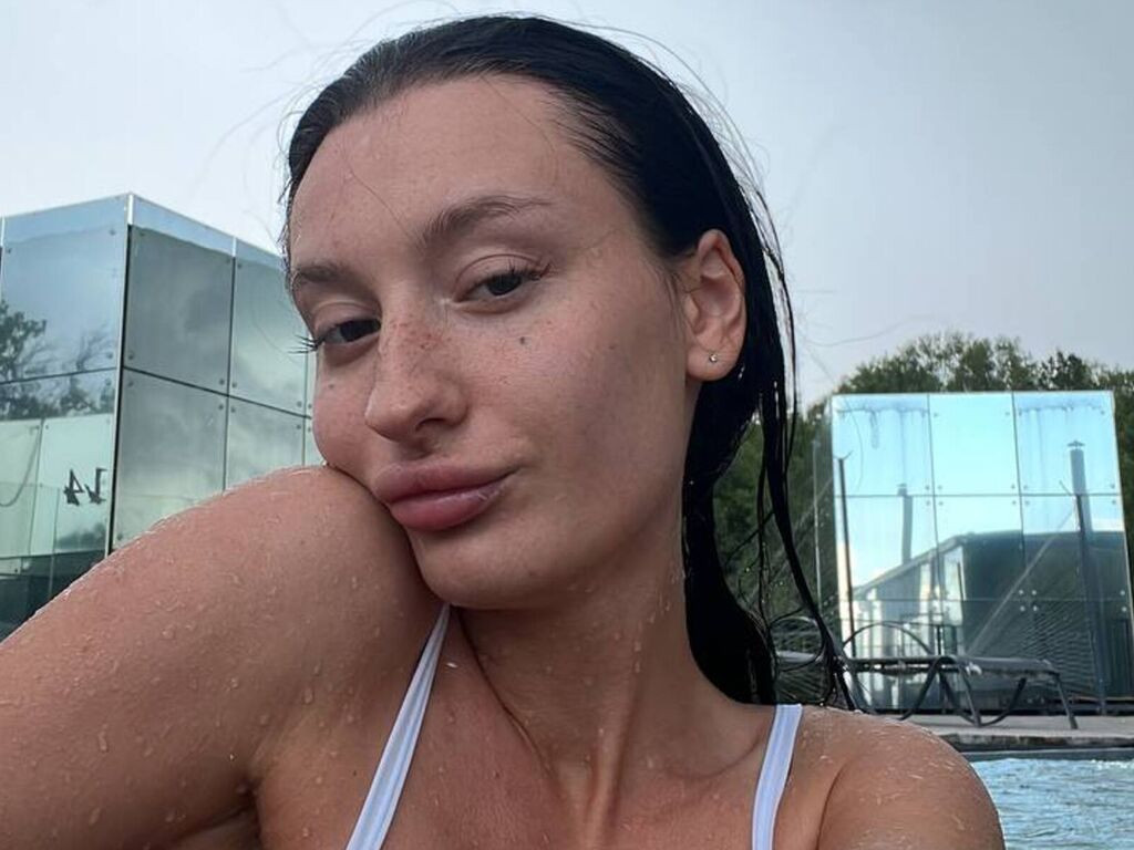 AliceLewandovski LiveJasmin