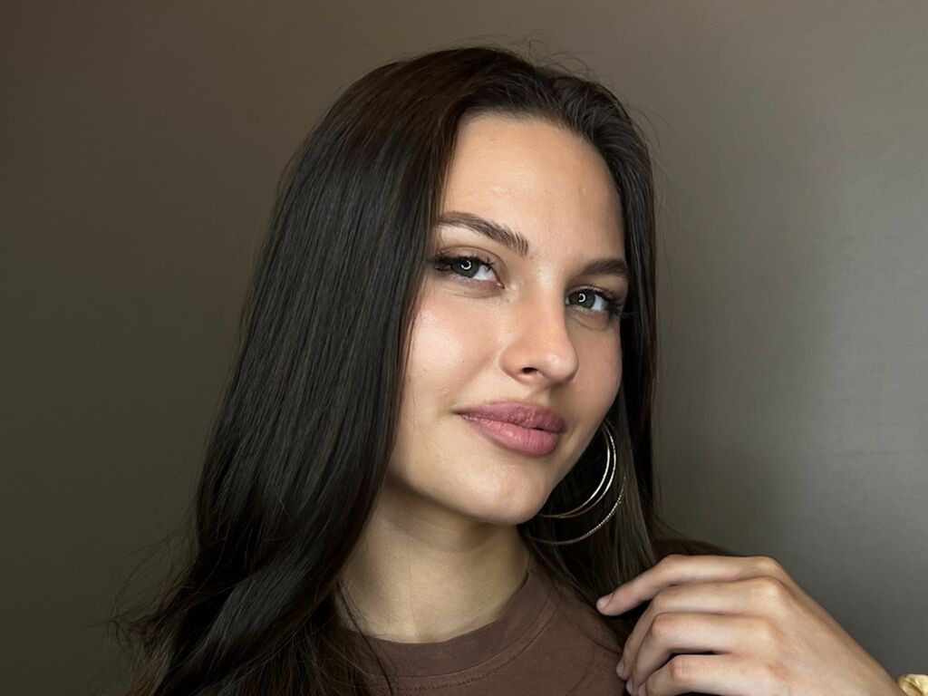 AliceVersal LiveJasmin