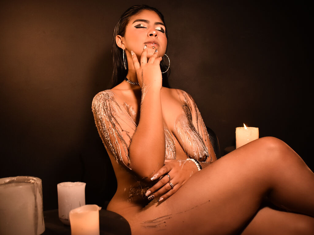 AliciiaColins LiveJasmin