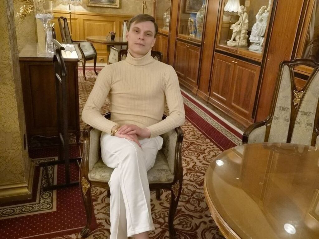 AlikWhite LiveJasmin