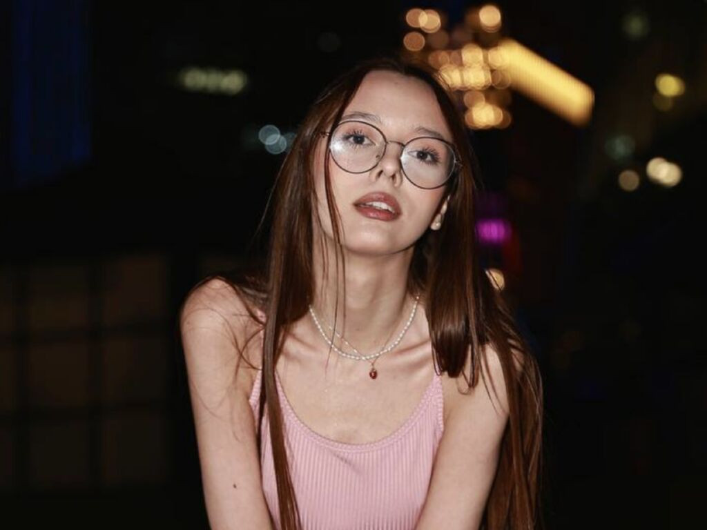 AlinaSolikina LiveJasmin