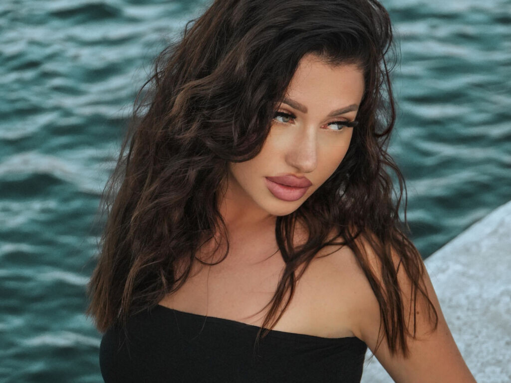 AlisaDiLaurentis LiveJasmin