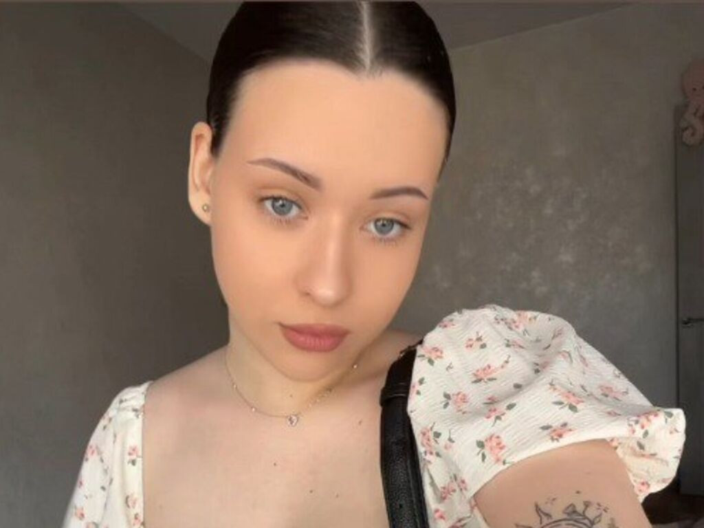 AlitaBarmes LiveJasmin