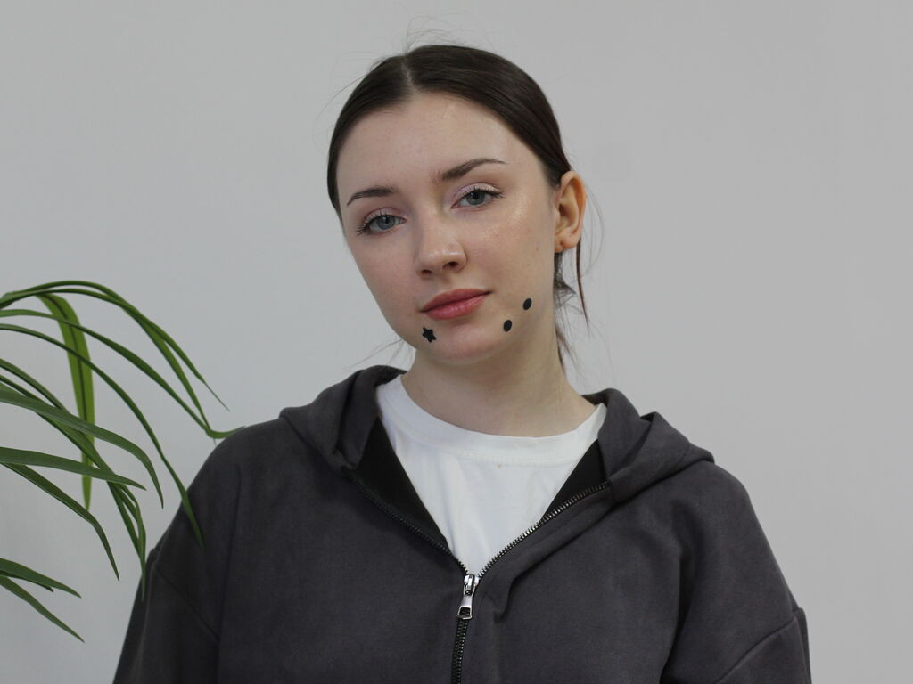 AllaFlatcher LiveJasmin