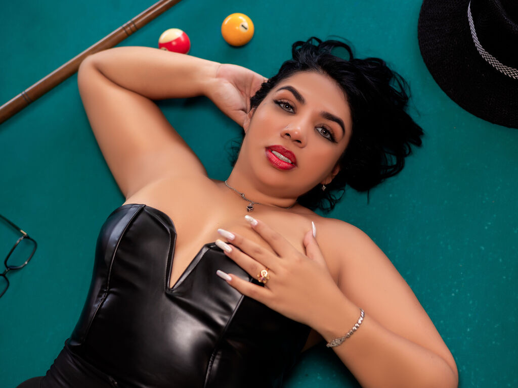 AlomdraSmitt Desnudo