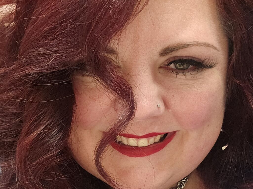 AlphasKittenXOXO LiveJasmin