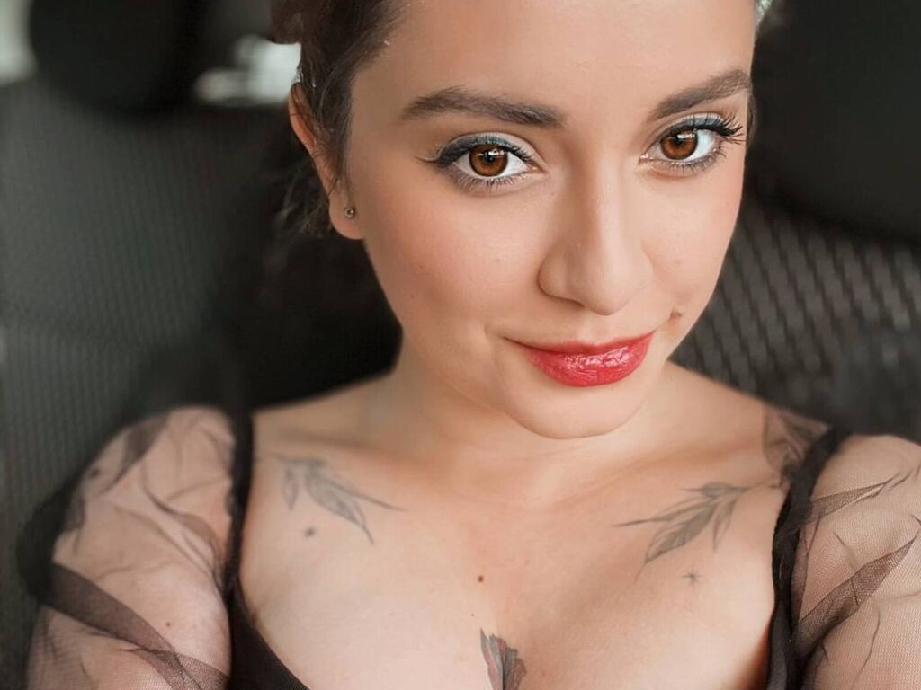AlyciaRenaulty LiveJasmin