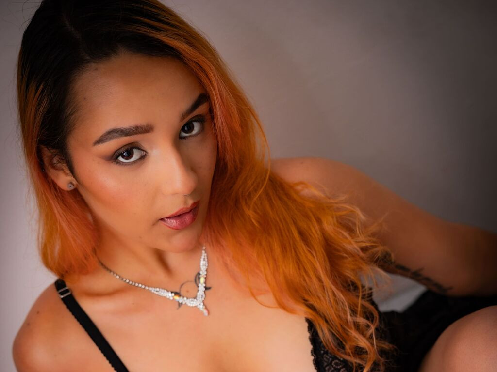 AmaliaHolmess Desnudo