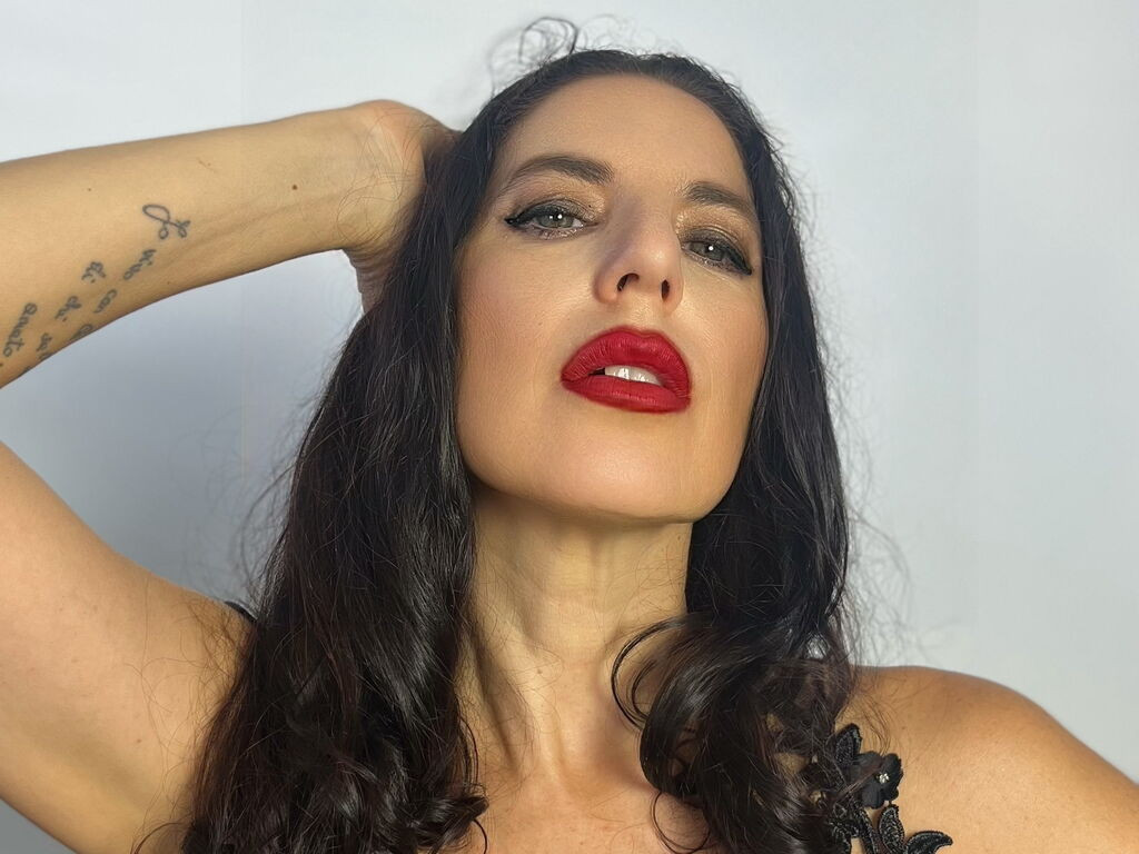 AmandaHug LiveJasmin