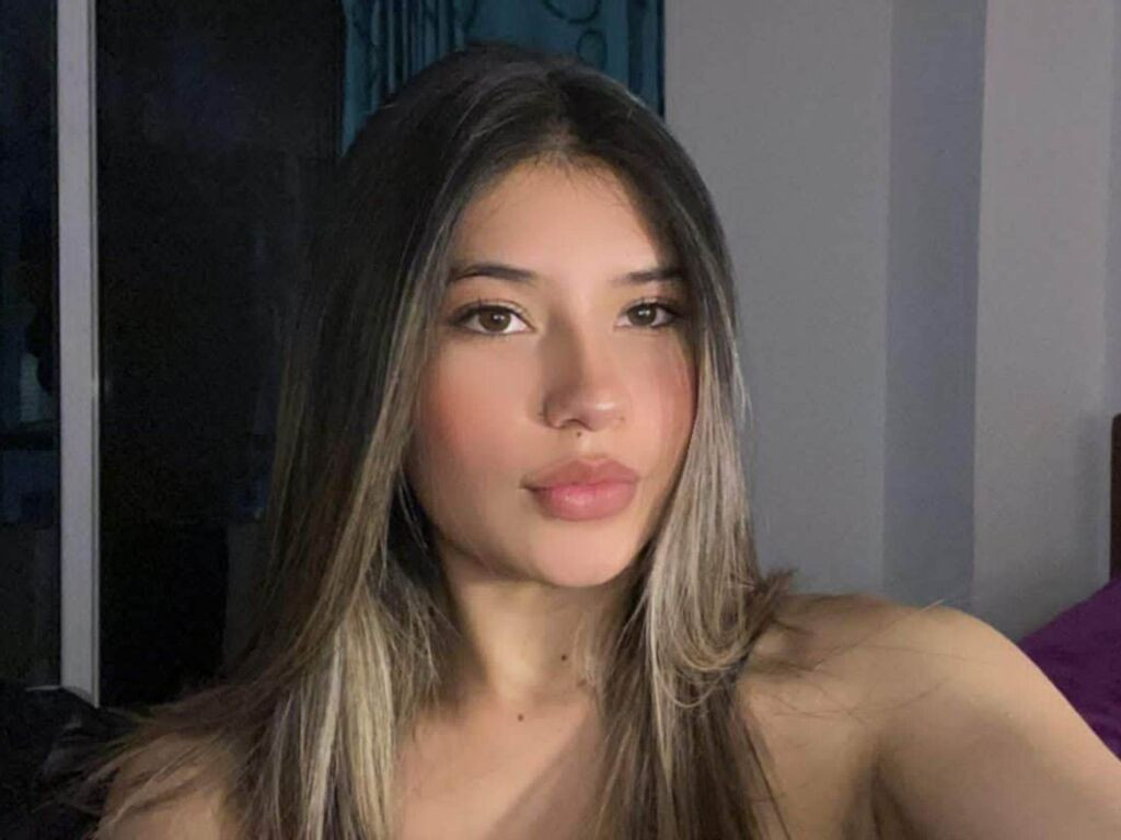 AmberColomb LiveJasmin