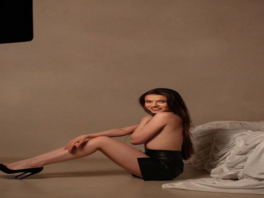 AmeliLory LiveJasmin