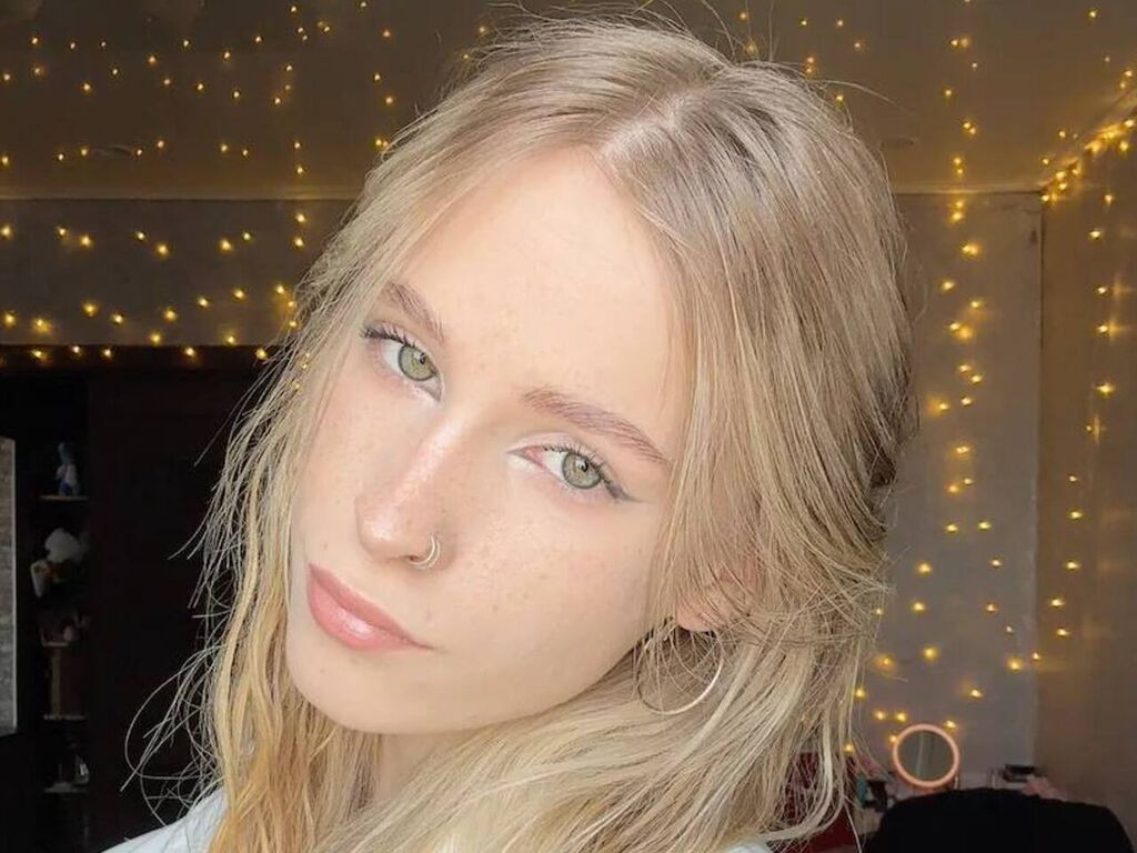 AmilySunray LiveJasmin