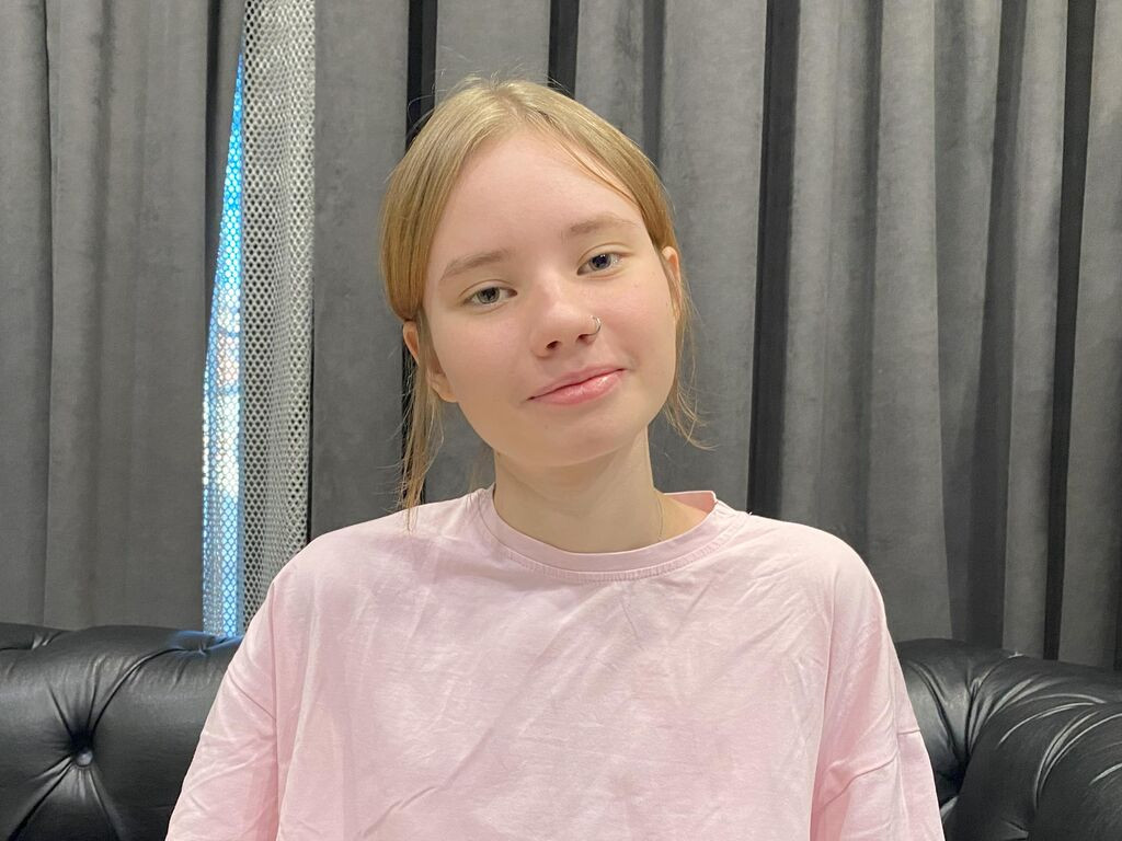AmyHanson LiveJasmin
