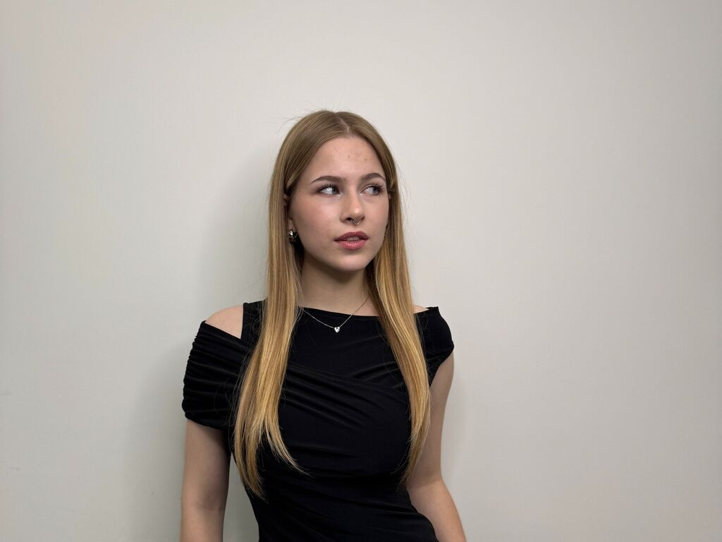 AndreaMawk LiveJasmin