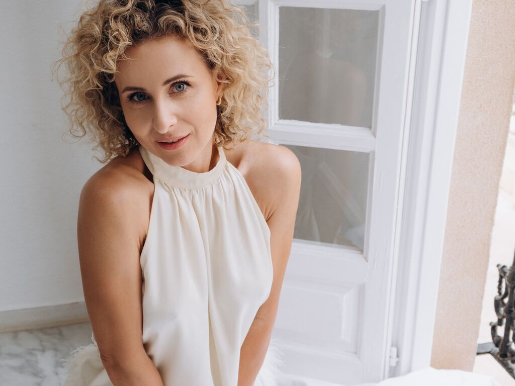 AngelEmeli LiveJasmin