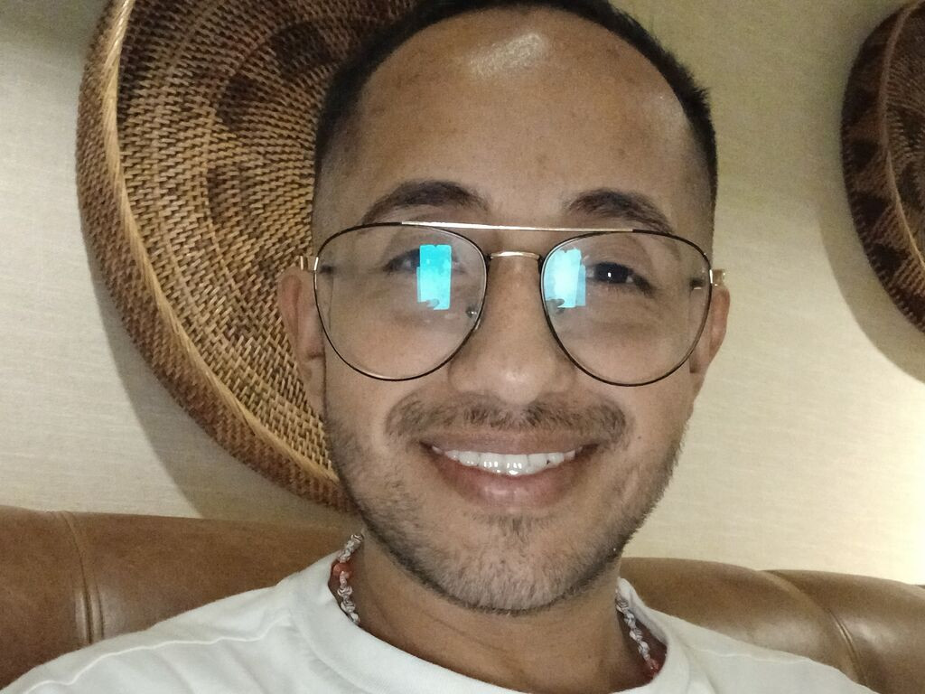 AngelVarela Desnudo