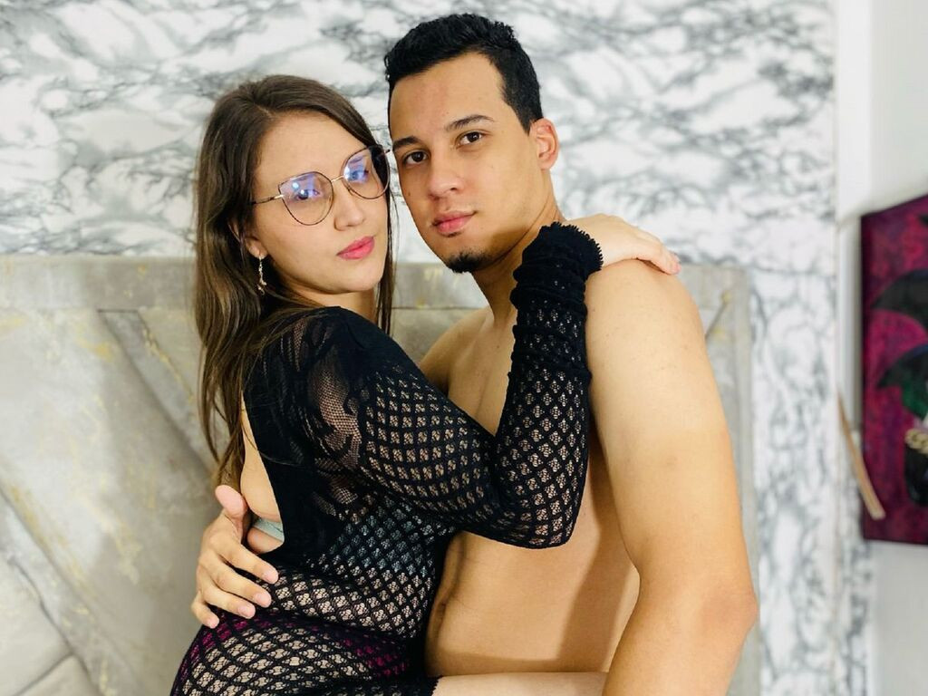 AngelaAndMauro LiveJasmin