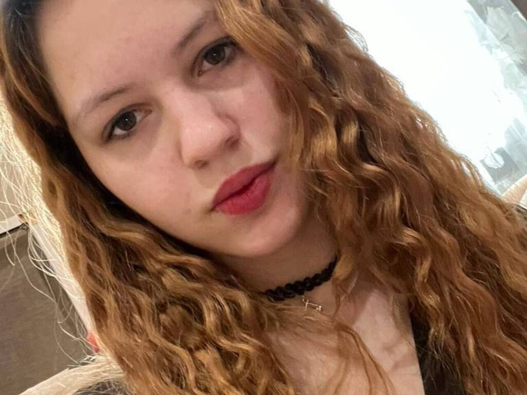 AngelaCora LiveJasmin