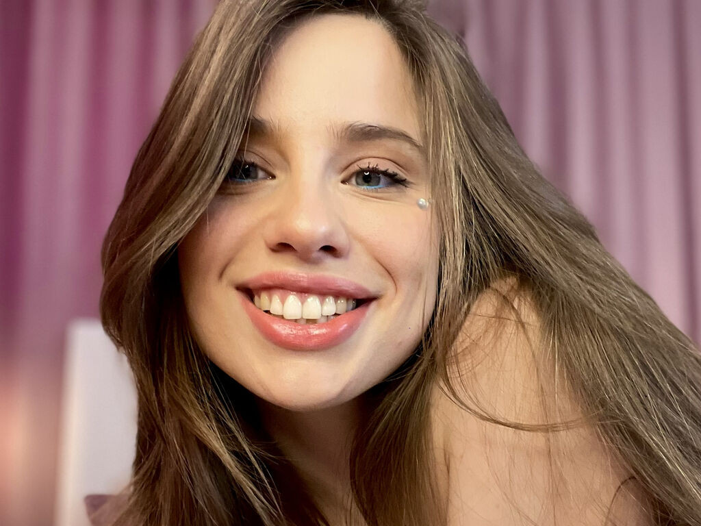 AngelineDivinne Desnudo