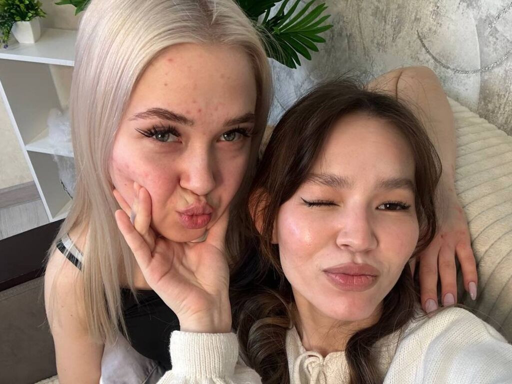 AngelynAndClaret LiveJasmin