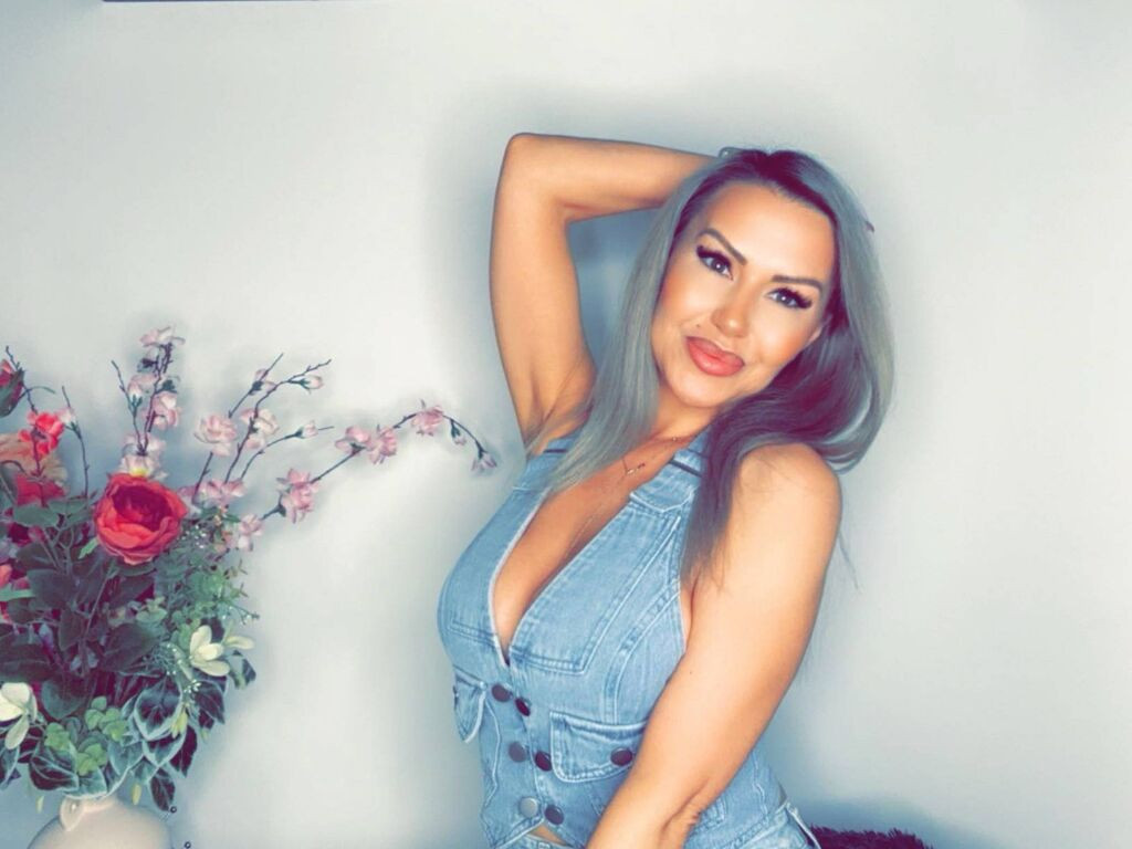 AnikaSuns Nude