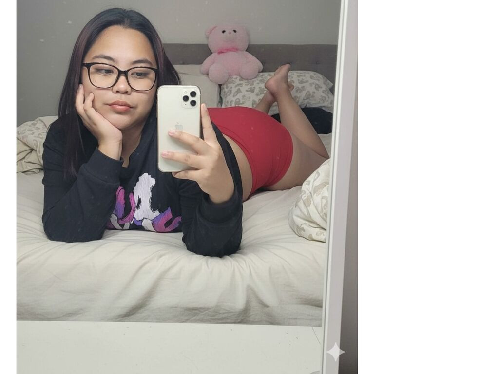 AnnieAtencio LiveJasmin