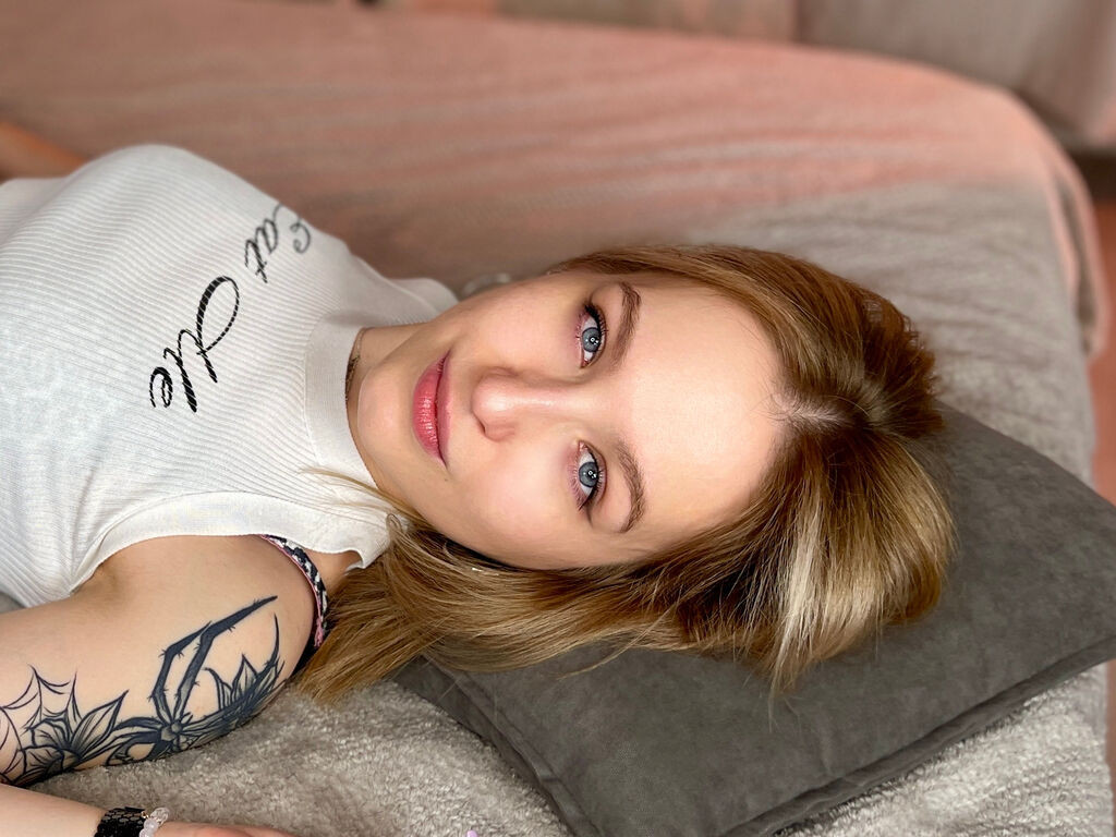 AnnieClar LiveJasmin