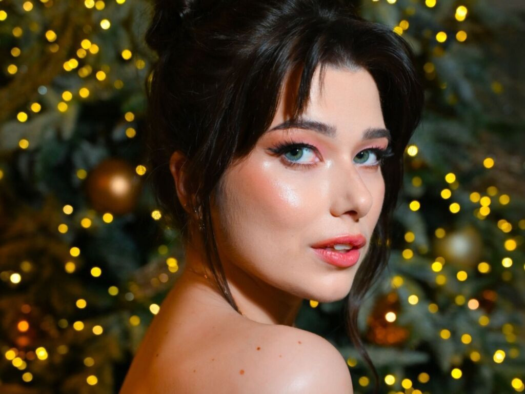 AriGraynore LiveJasmin