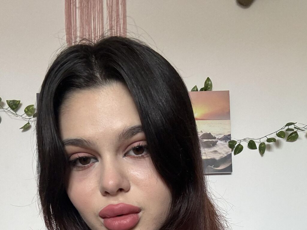 AriaaAriah Nude