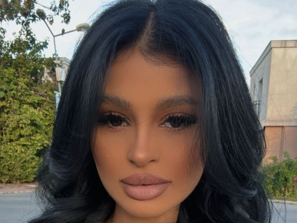 ArianaAva LiveJasmin