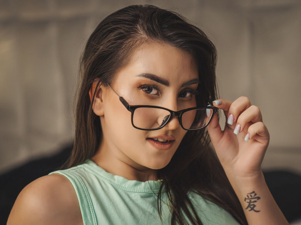 ArianaEverly Desnudo