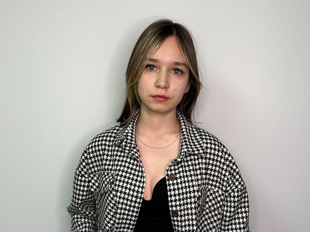 ArnitaStogden LiveJasmin