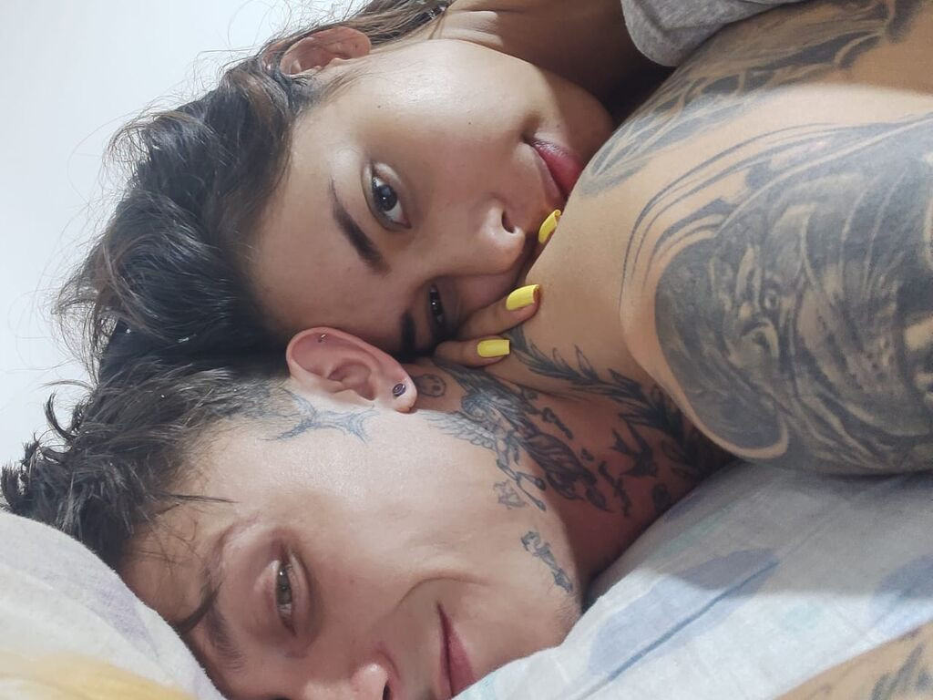 AronAndKate Nude
