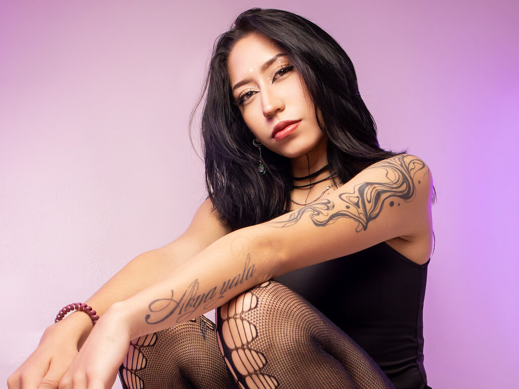 ArtemisaMoonn LiveJasmin