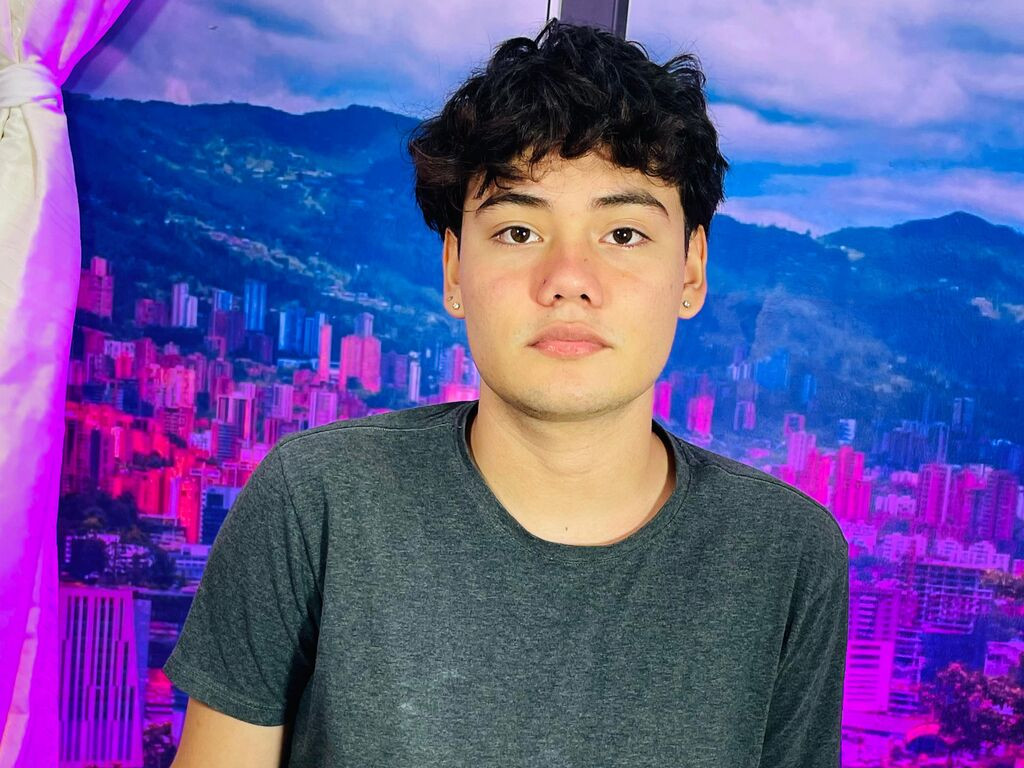 ArturoKlaise Desnudo