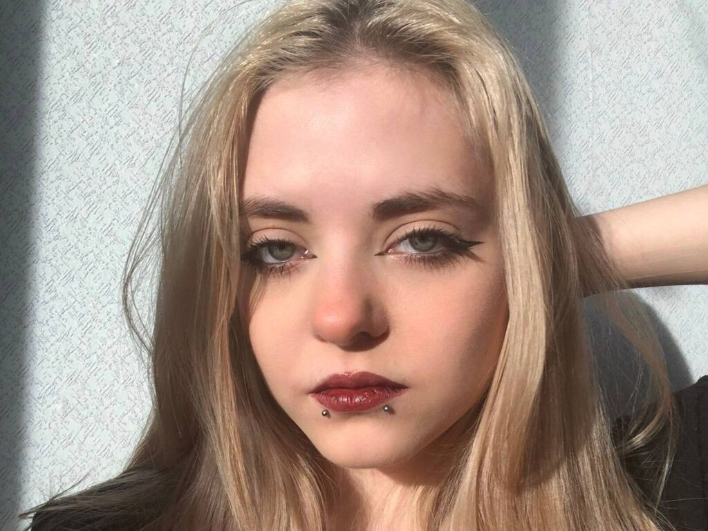 AstraOriginal LiveJasmin