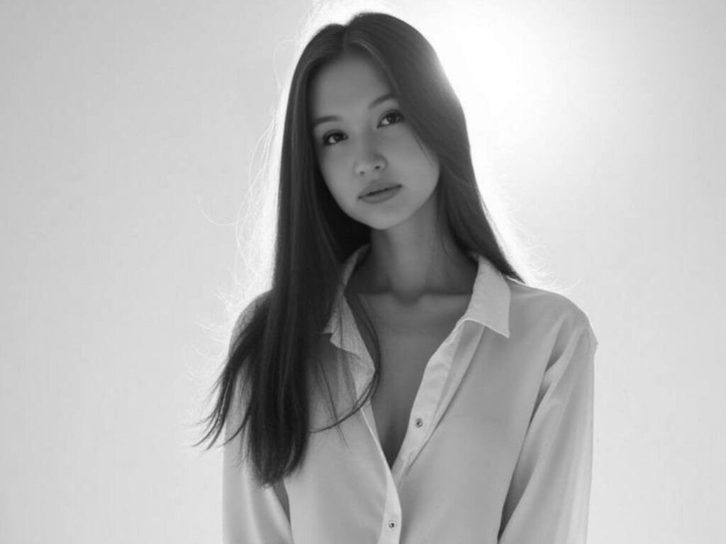 AstridManning Desnudo