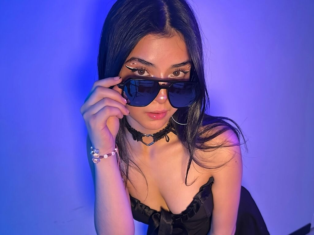 AteneaVelle LiveJasmin