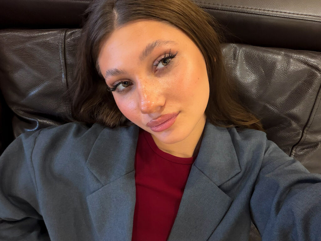 AuroraRaise LiveJasmin